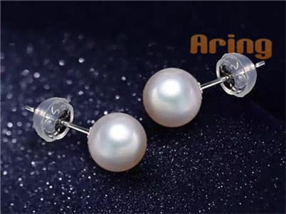 14K Gold White Freshwater Cultured Pearl Stud Earrings _ AAA